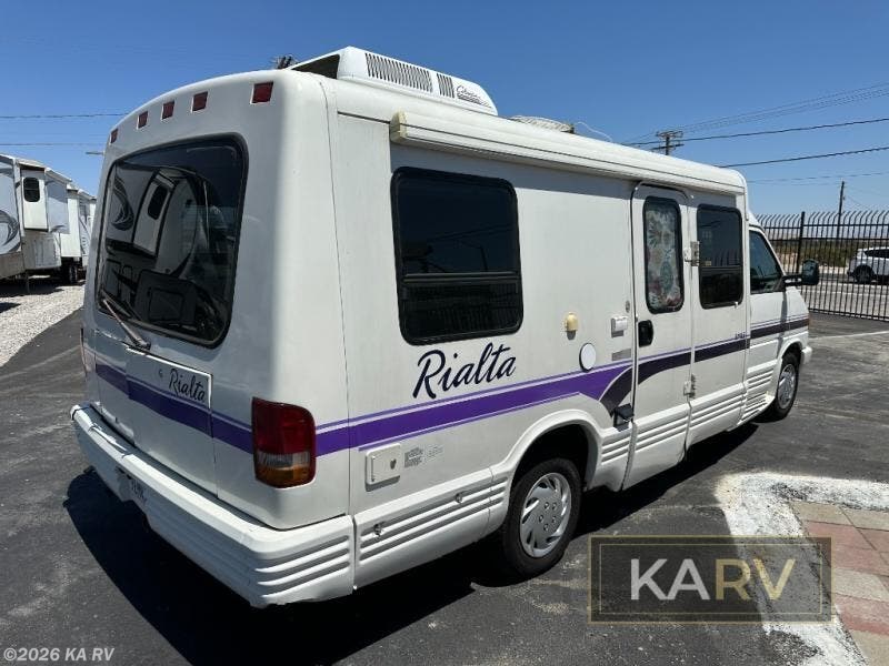 Used 1995 Winnebago Rialta 221RD available in Desert Hot Springs, California