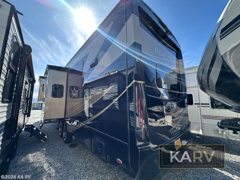Used 2023 Vanleigh Beacon 41LKB available in Desert Hot Springs, California