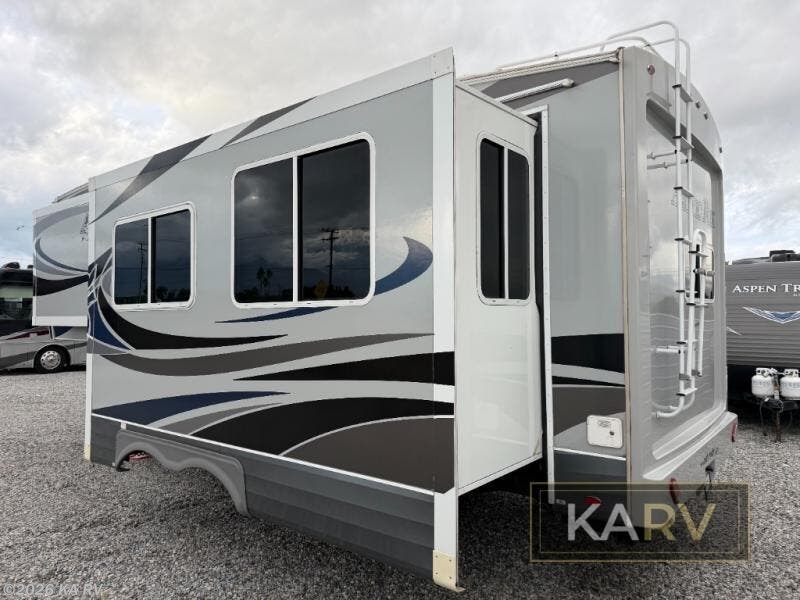 Used 2019 Northwood Silver Fox Arctic  Edition 27-5L available in Desert Hot Springs, California