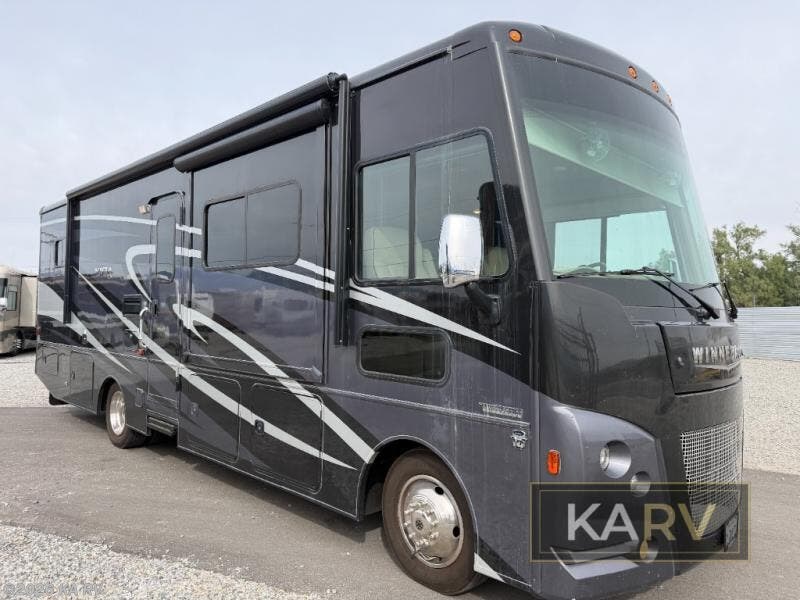 2018 Vista LX 30T by Winnebago from KA RV in Desert Hot Springs, California