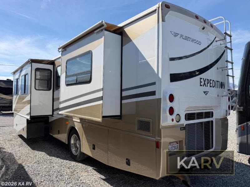 Used 2006 Fleetwood Expedition 37U available in Desert Hot Springs, California