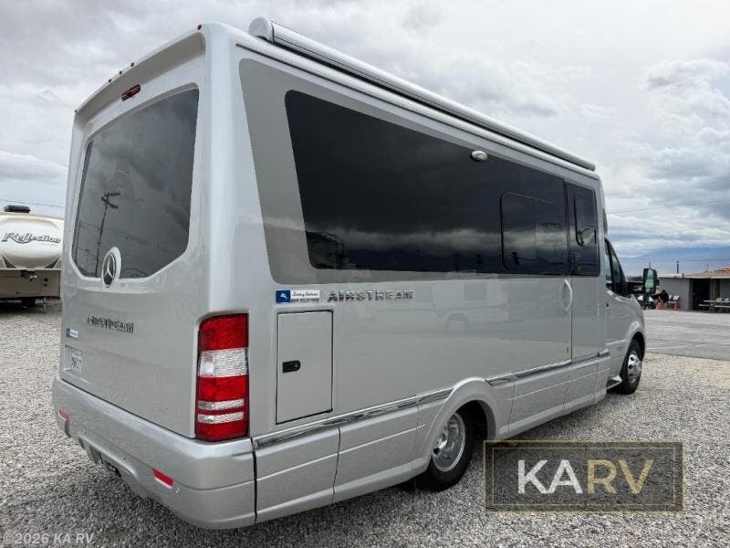 Used 2025 Airstream Atlas Murphy Suite Tommy Bahama E1 PKG available in Desert Hot Springs, California