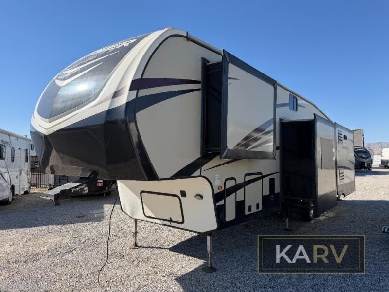 2018 Cruiser CR347MD by CrossRoads from KA RV in Desert Hot Springs, California