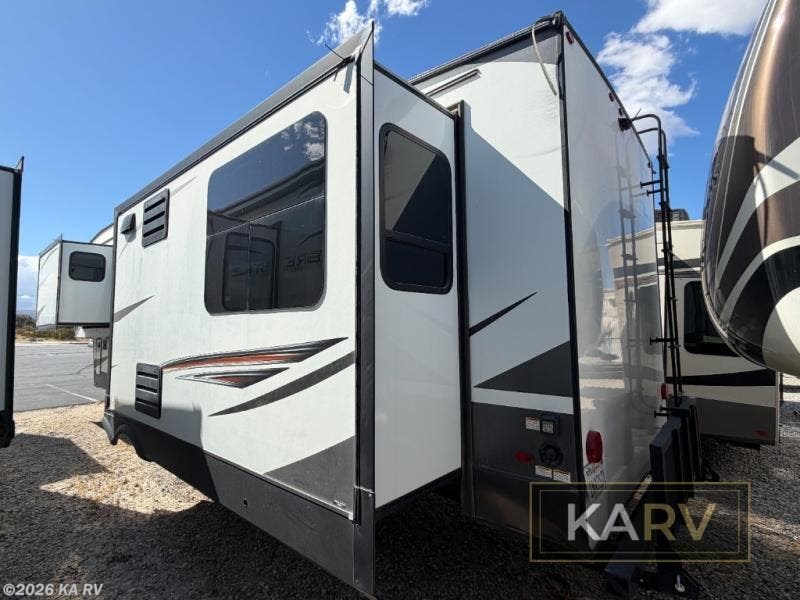 Used 2022 Forest River Rockwood Signature Ultra Lite 8298KS available in Desert Hot Springs, California