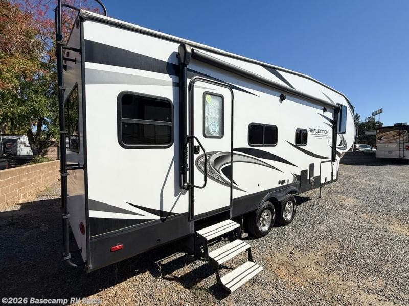 Used 2021 Grand Design Reflection 150 Series 260RD available in Rocklin, California