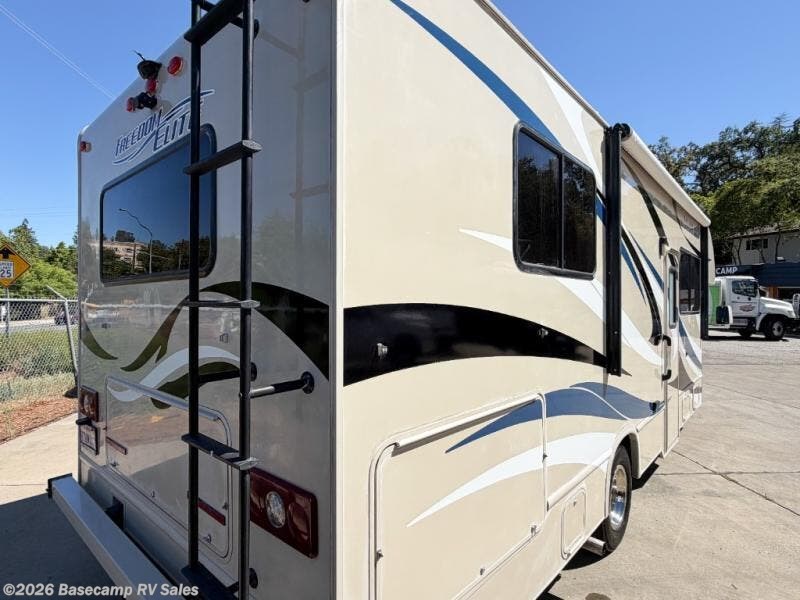 2015 Freedom Elite 28BH by Thor Motor Coach from Basecamp RV Sales in Rocklin, California
