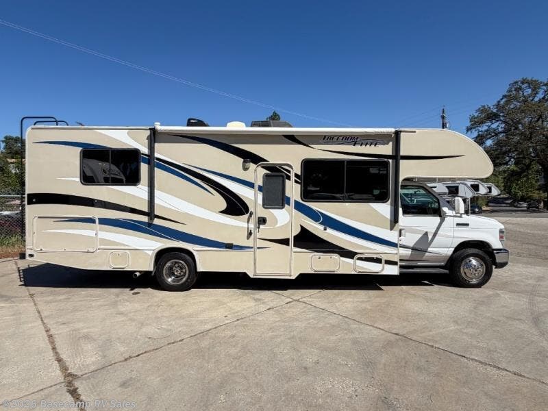 2015 Thor Motor Coach Freedom Elite 28BH - Used Class C For Sale by Basecamp RV Sales in Rocklin, California