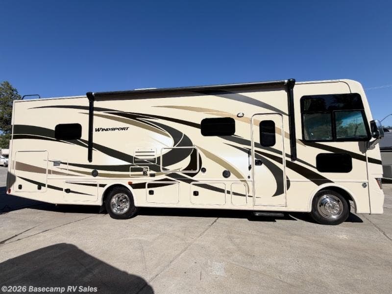 2015 Windsport 31S by Thor Motor Coach from Basecamp RV Sales in Rocklin, California