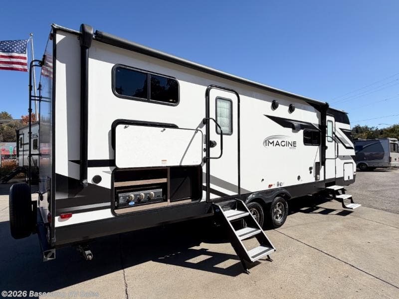Used 2022 Grand Design Imagine 2800BH available in Rocklin, California