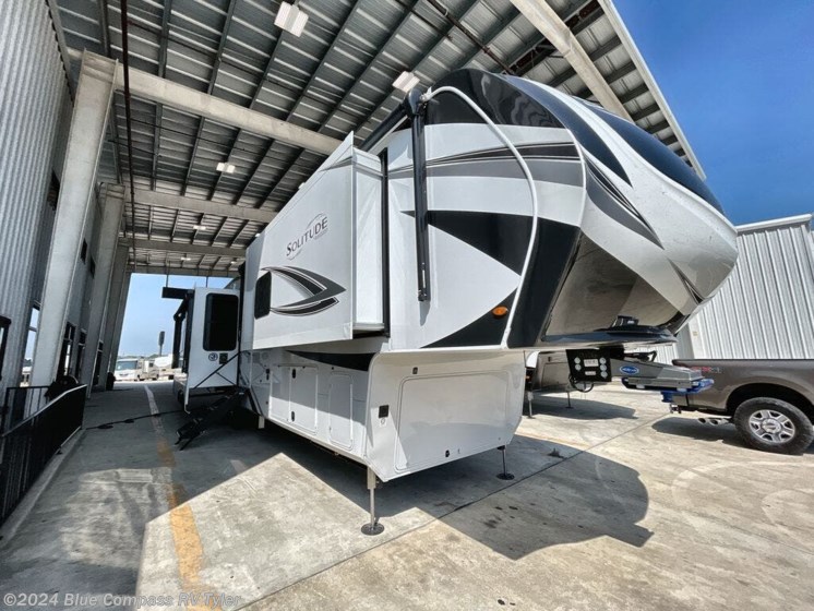 New 2024 Grand Design Solitude 417KB available in Tyler, Texas