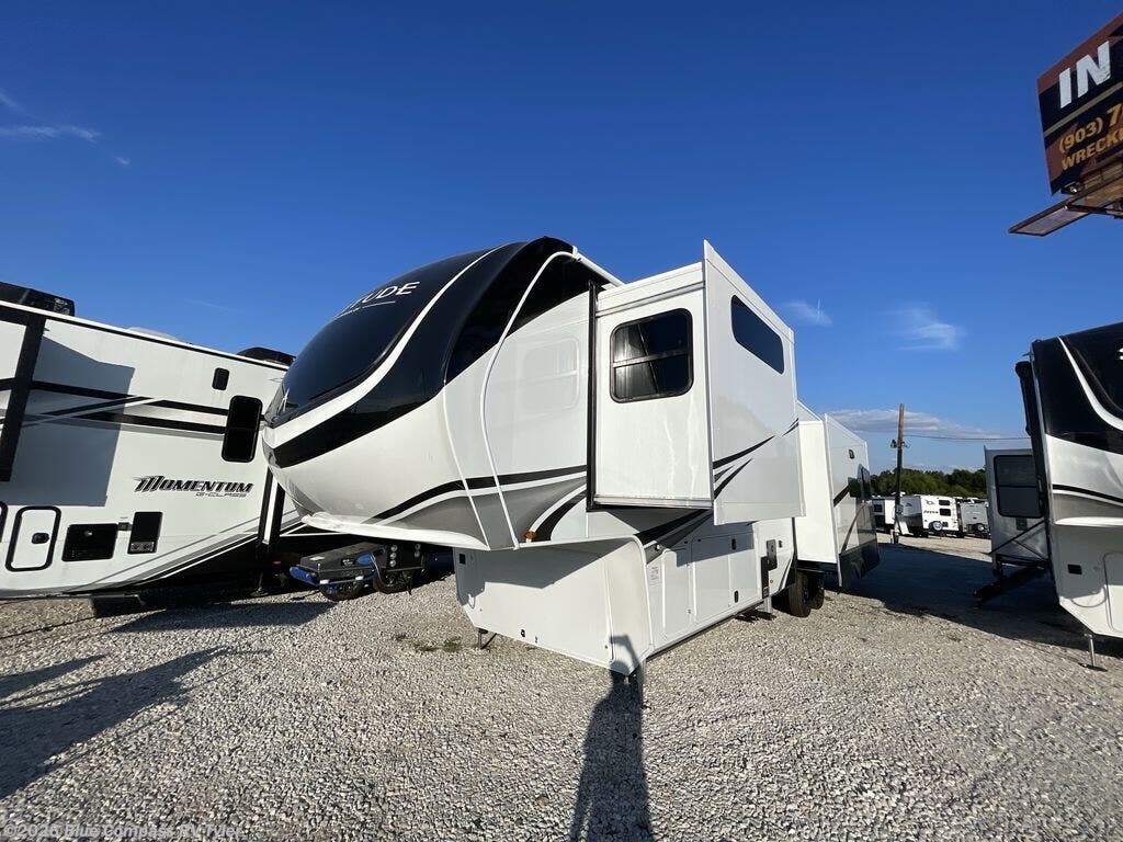 2026 Solitude 370DV by Grand Design from Blue Compass RV Tyler in Tyler, Texas