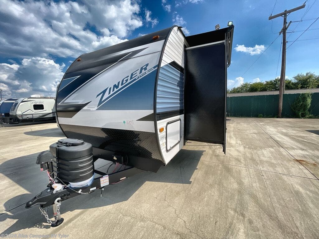 New 2025 CrossRoads Zinger 340RE available in Tyler, Texas