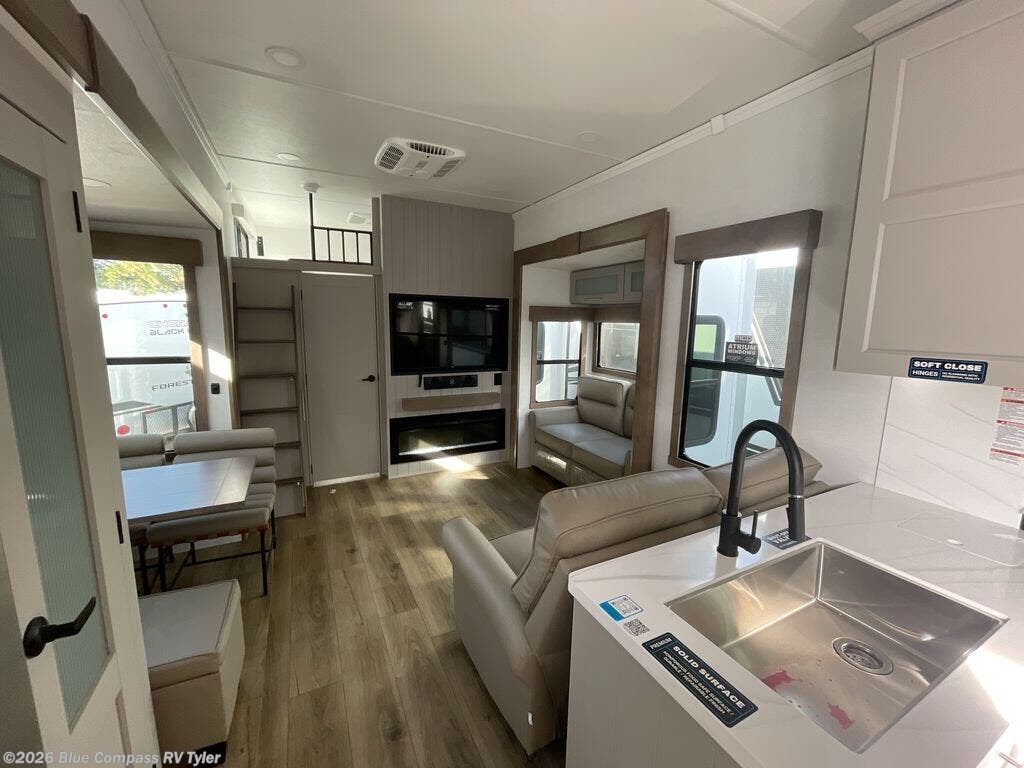 New 2025 Alliance RV Paradigm 395DS available in Tyler, Texas