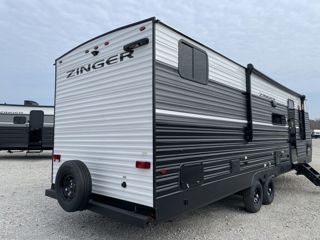 New 2026 CrossRoads Zinger Lite 290QB available in Tyler, Texas