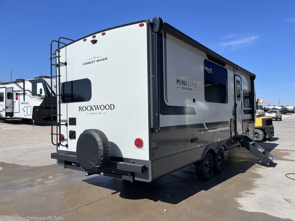 2026 Rockwood Mini Lite 2522FB by Forest River from Blue Compass RV Tyler in Tyler, Texas