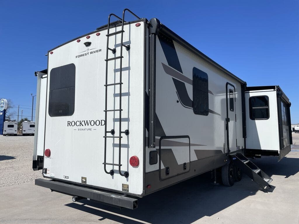 2026 Rockwood Signature 8339FK by Forest River from Blue Compass RV Tyler in Tyler, Texas