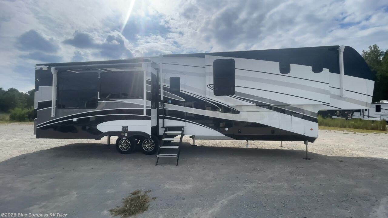 New 2026 Alliance RV Paradigm 382RK available in Tyler, Texas