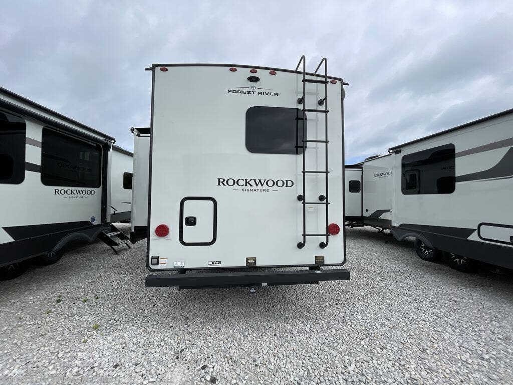 2026 Rockwood Signature 8263MBR by Forest River from Blue Compass RV Tyler in Tyler, Texas