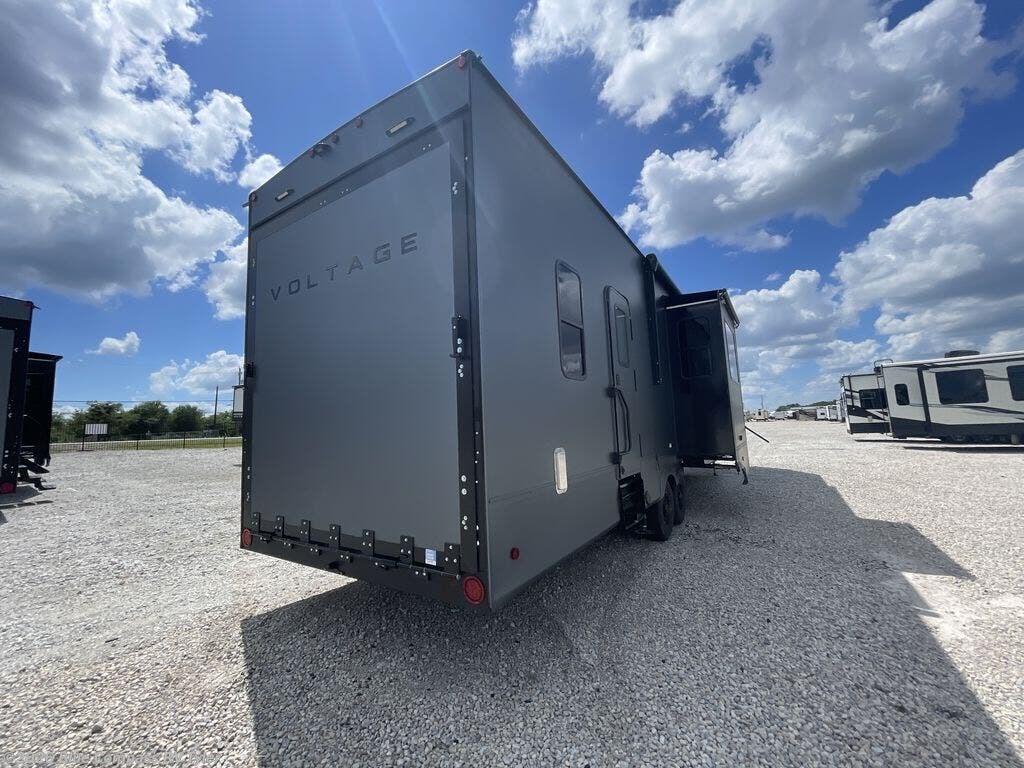 New 2026 Dutchmen Voltage V-Series 3600 available in Tyler, Texas