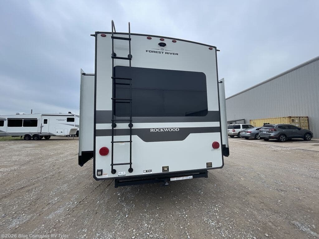 2026 Rockwood Signature 401SFB by Forest River from Blue Compass RV Tyler in Tyler, Texas