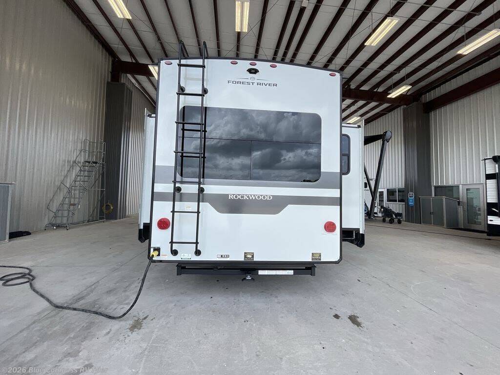 2026 Rockwood Signature R361RLS by Forest River from Blue Compass RV Tyler in Tyler, Texas