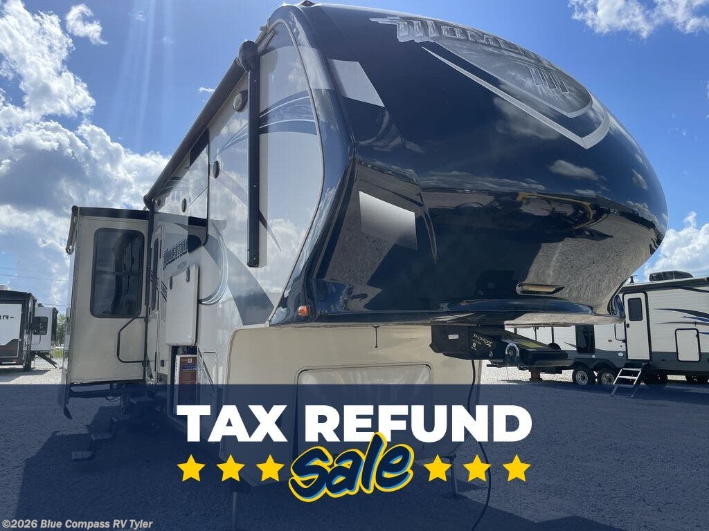 2015 Grand Design Momentum 380TH - Used Toy Hauler For Sale by Blue Compass RV Tyler in Tyler, Texas features Slideout