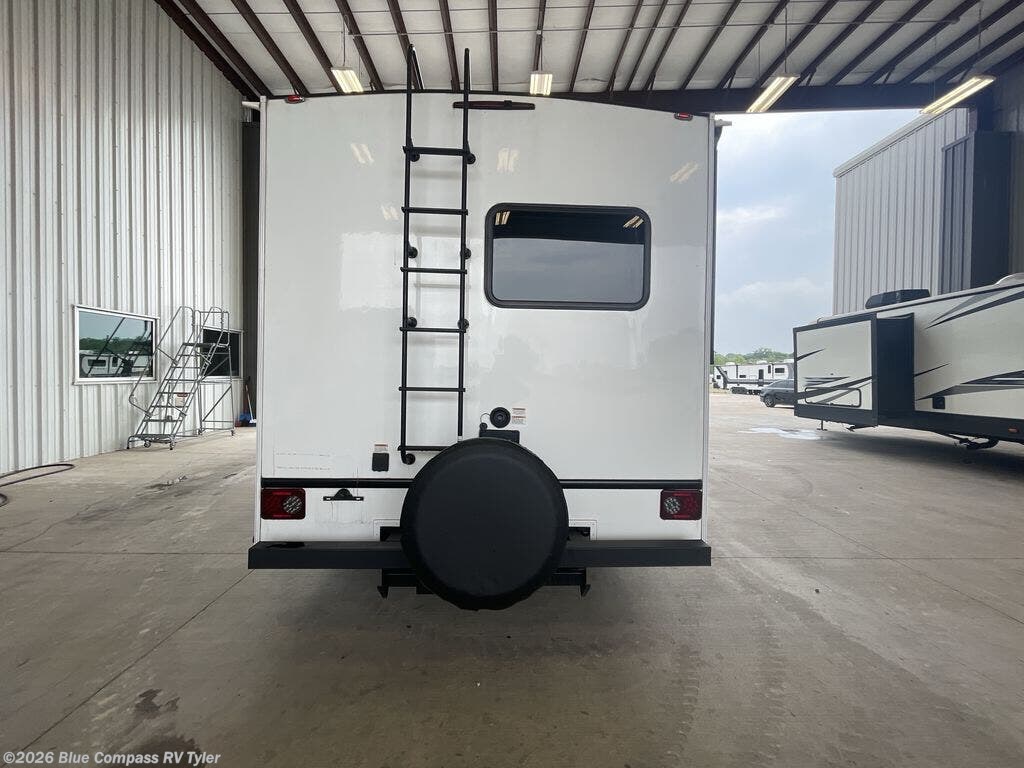 2024 Yellowstone 6237LE by Gulf Stream from Blue Compass RV Tyler in Tyler, Texas