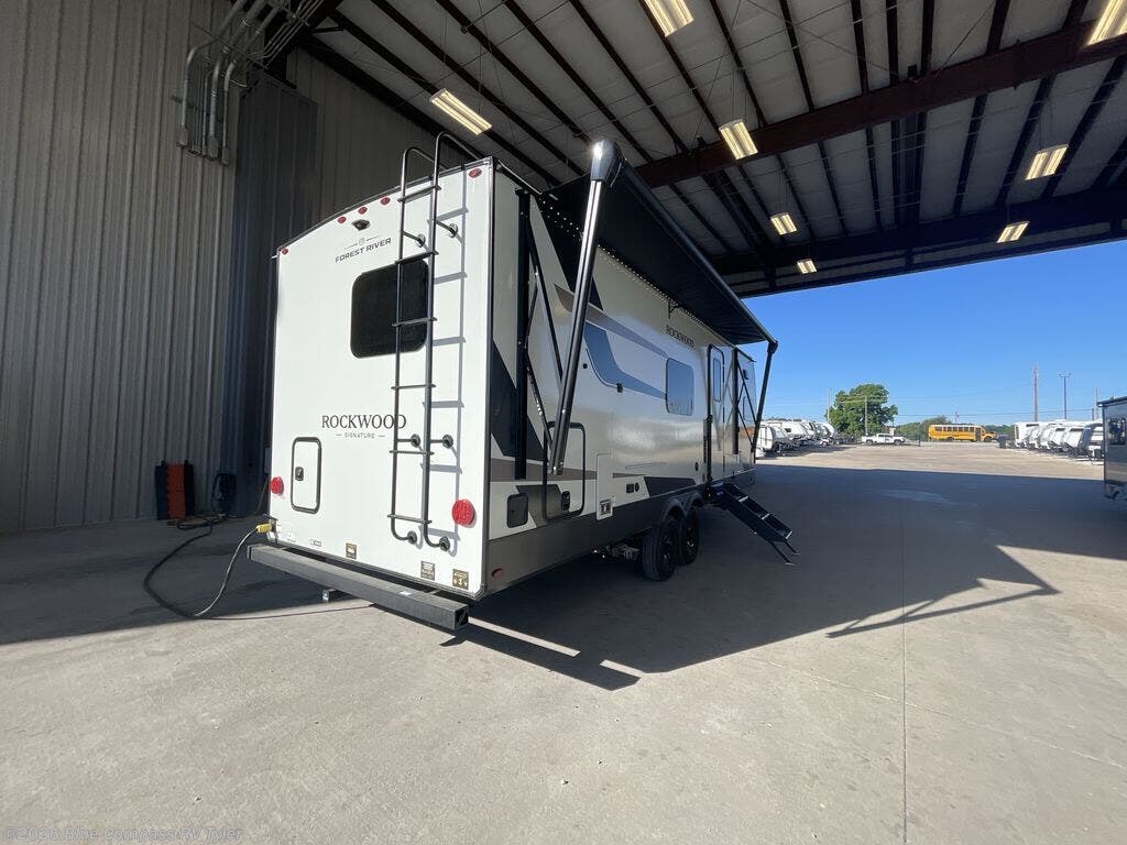 2026 Rockwood Signature 8263MBR by Forest River from Blue Compass RV Tyler in Tyler, Texas