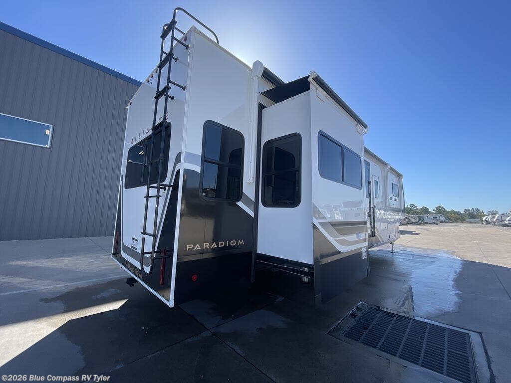 2027 Paradigm 388SP by Alliance RV from Blue Compass RV Tyler in Tyler, Texas