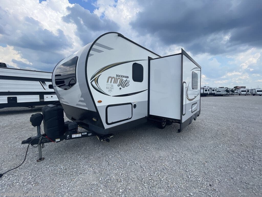 Used 2020 Forest River Rockwood Mini Lite 2104S available in Tyler, Texas