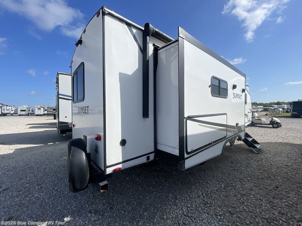 Used 2022 CrossRoads Sunset Trail 285CK available in Tyler, Texas