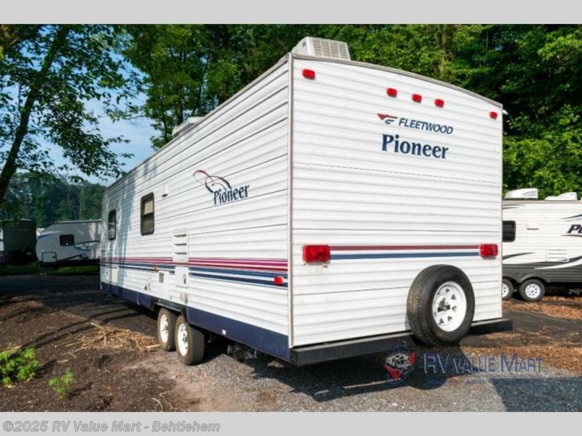 2005 Miscellaneous Fleetwood Enterprises, INC. Pioneer 27TB8 RV for ...