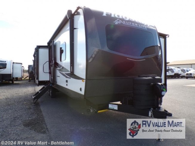 New 2024 Forest River Flagstaff Super Lite 27FBlK available in Bath, Pennsylvania