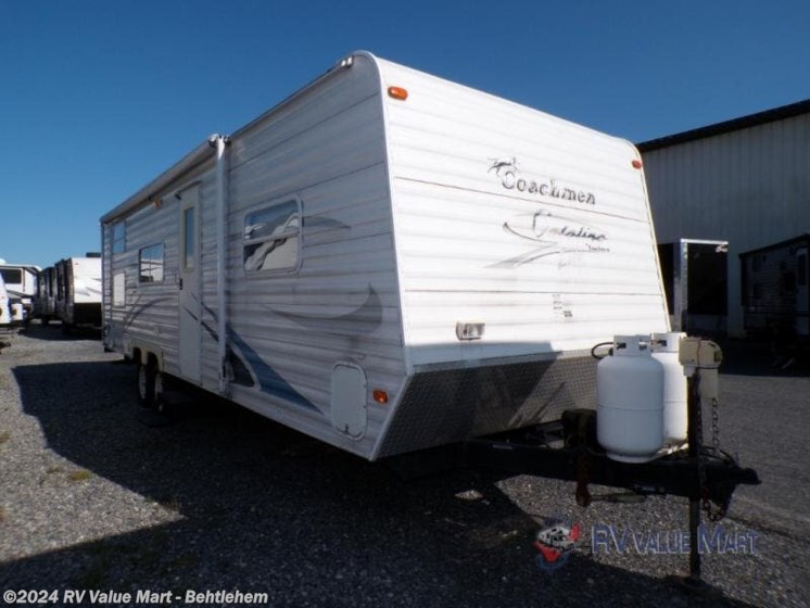 Used 2004 Coachmen Catalina LITE 270BH available in Bath, Pennsylvania