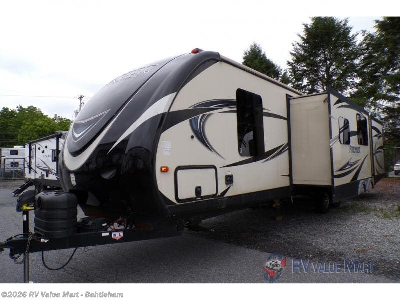 Used 2017 Keystone Premier Ultra Lite 34BHPR available in Bath, Pennsylvania