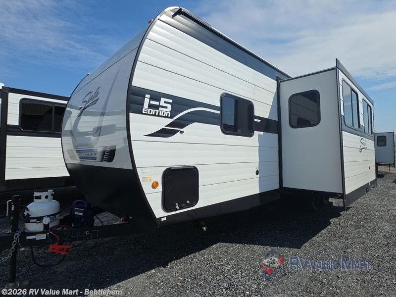 2026 I-5 Edition 527BHS by Shasta from RV Value Mart - Behtlehem in Bath, Pennsylvania