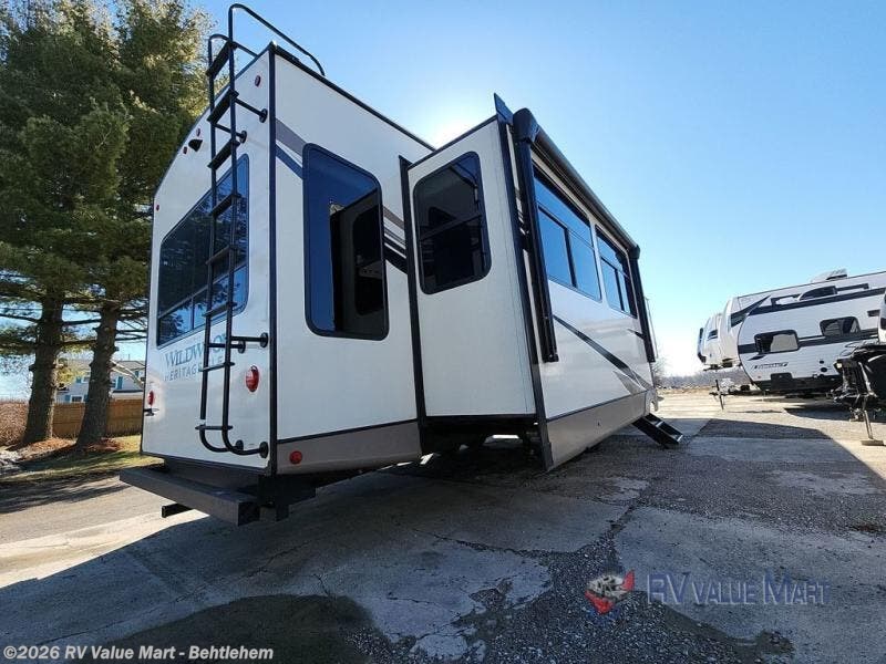 Used 2022 Forest River Wildwood Heritage Glen 369BL available in Bath, Pennsylvania