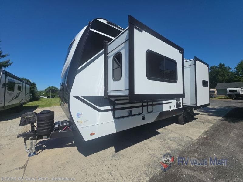 2027 Alta 2870KTH by East to West from RV Value Mart - Behtlehem in Bath, Pennsylvania