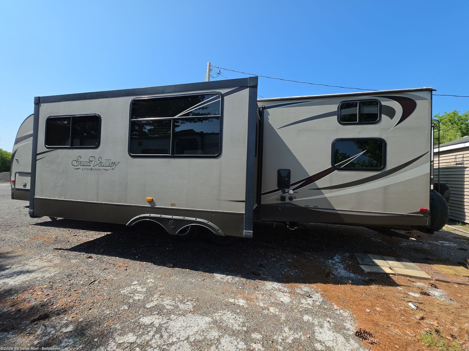 Used 2015 Sun Valley S280BHLTD available in Bath, Pennsylvania