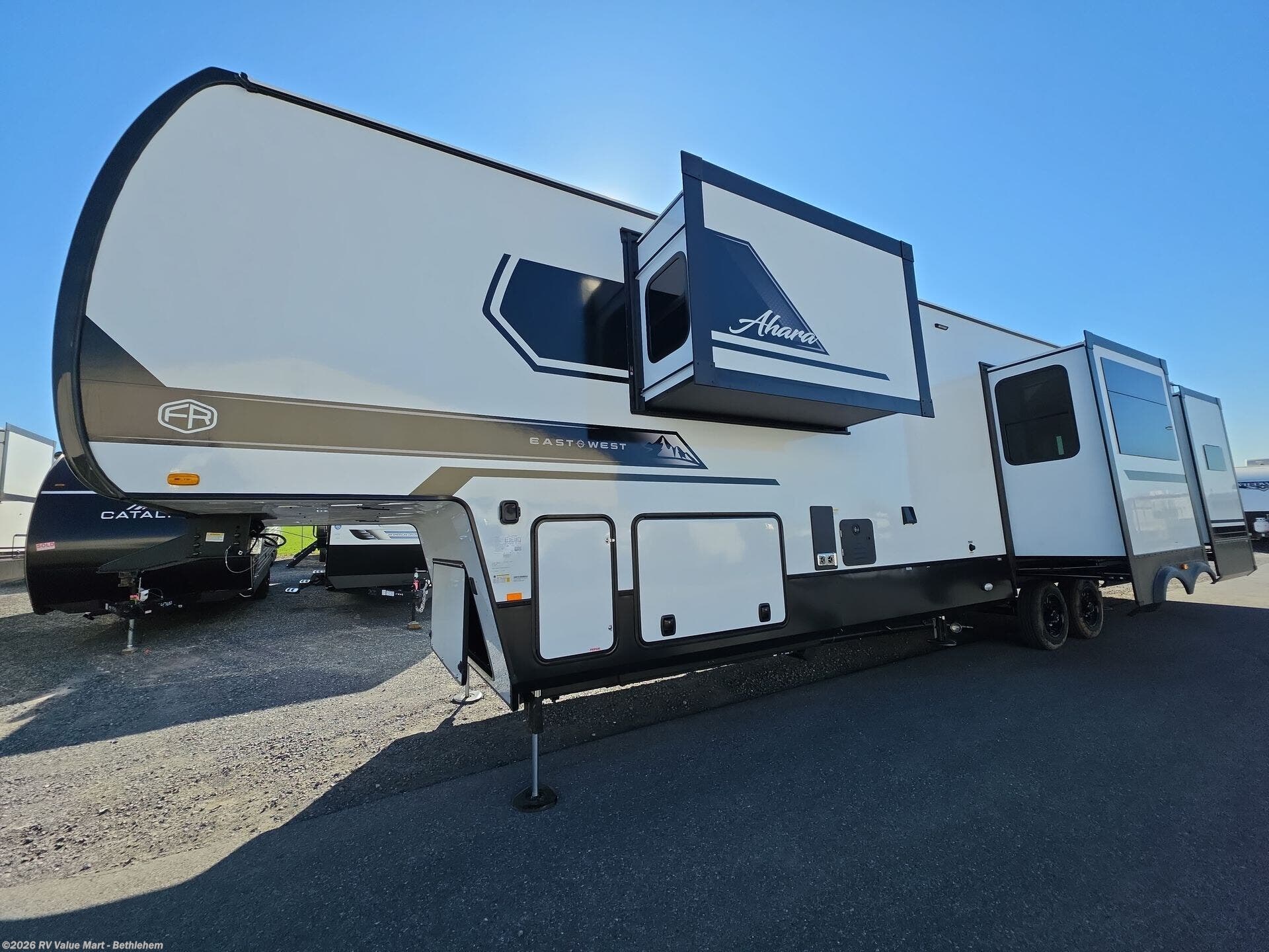 2026 East to West Ahara 395FB - New Fifth Wheel For Sale by RV Value Mart - Bethlehem in Bath, Pennsylvania