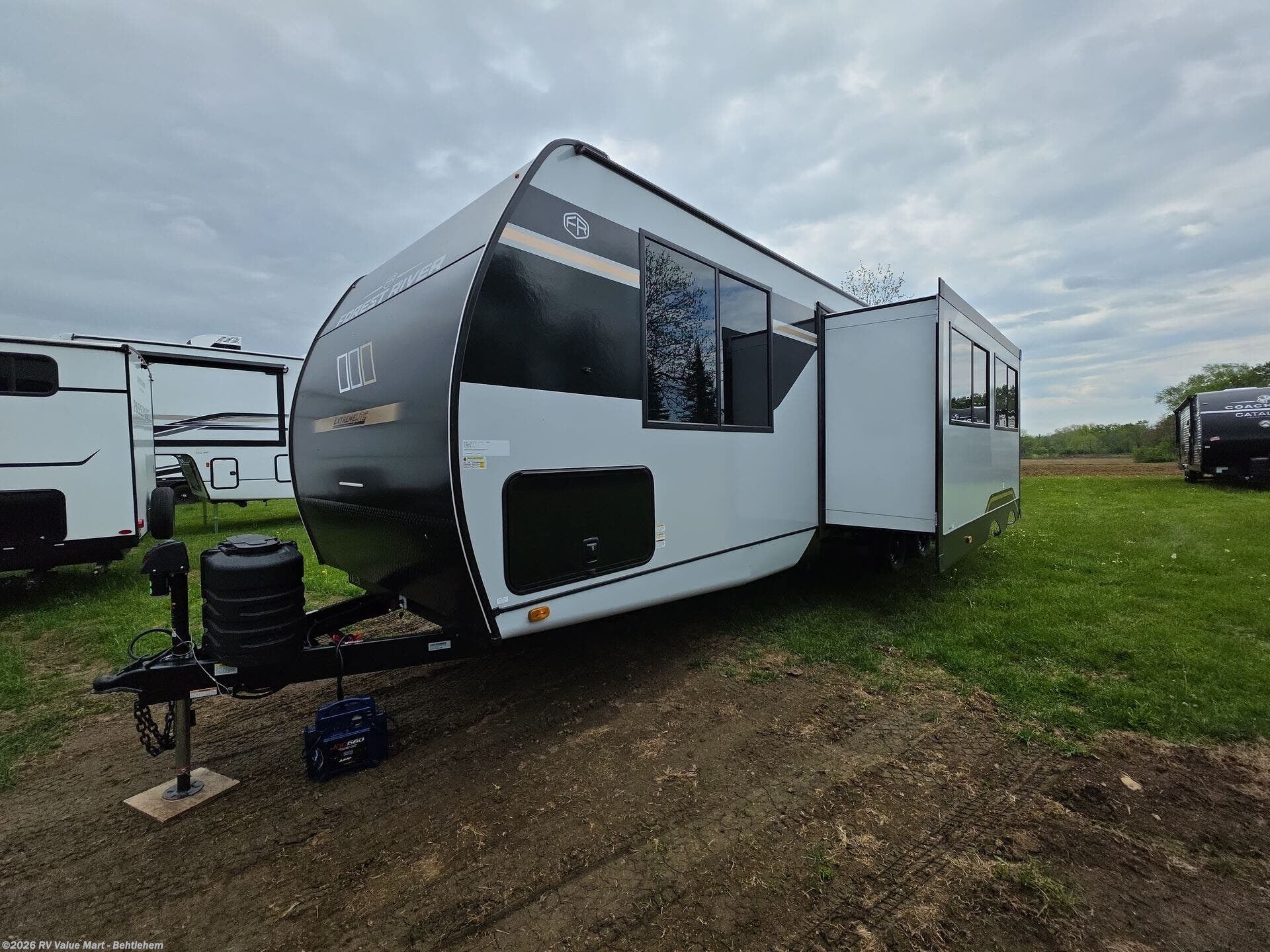 2026 Forest River Vibe Extreme Lite 2600BH - New Travel Trailer For Sale by RV Value Mart - Behtlehem in Bath, Pennsylvania