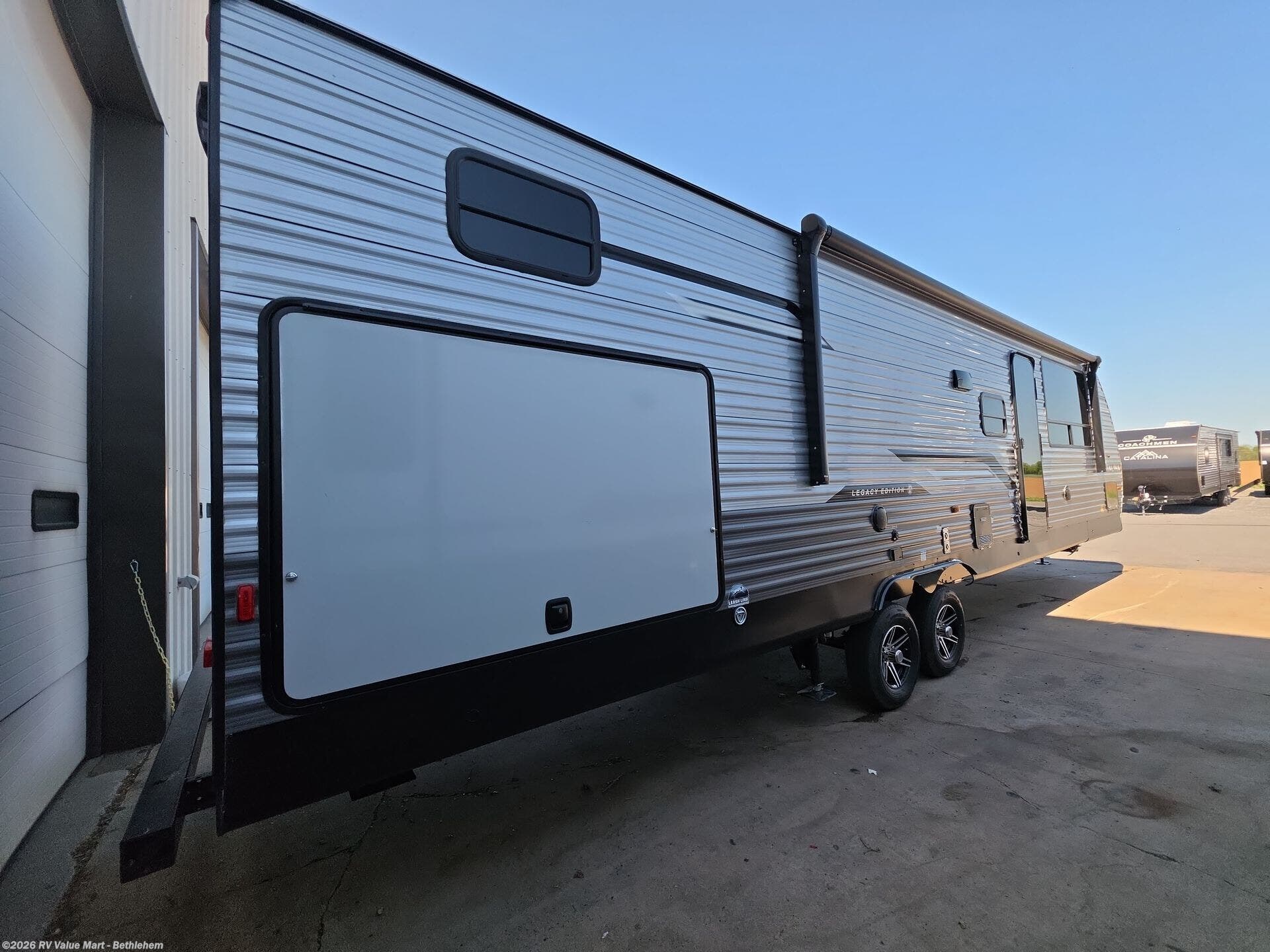 New 2026 Coachmen Catalina Legacy Edition 343BHTS available in Bath, Pennsylvania