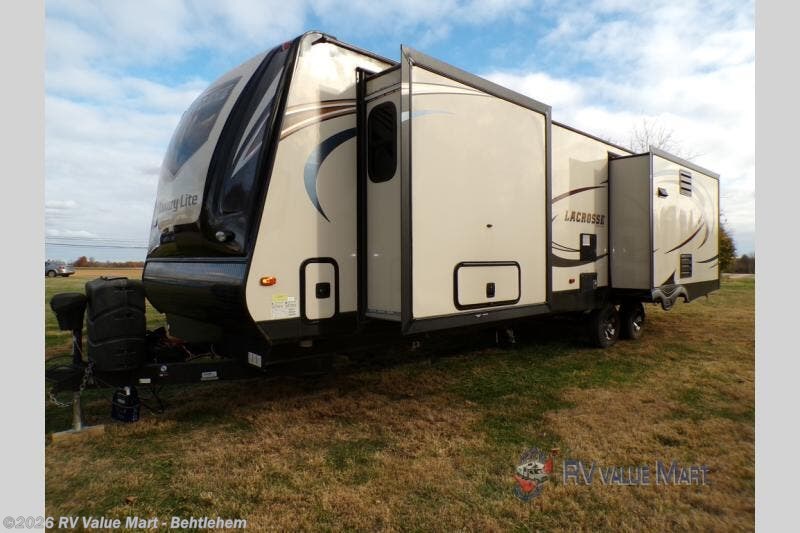 2016 Prime Time LaCrosse 330RST - Used Travel Trailer For Sale by RV Value Mart - Behtlehem in Bath, Pennsylvania