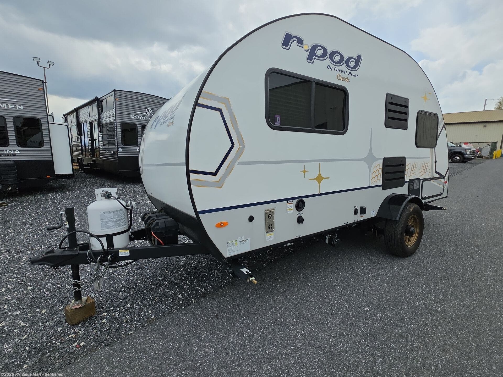 2024 Forest River R-Pod 171C - Used Travel Trailer For Sale by RV Value Mart - Bethlehem in Bath, Pennsylvania