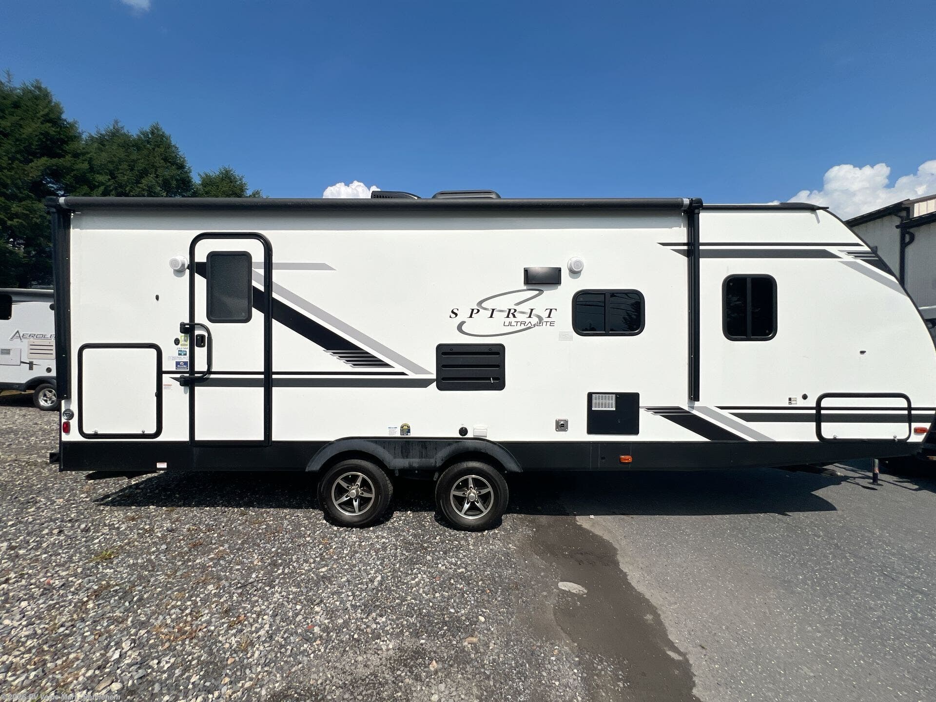2021 Coachmen Spirit Ultra Lite 2557RB - Used Travel Trailer For Sale by RV Value Mart - Bethlehem in Bath, Pennsylvania