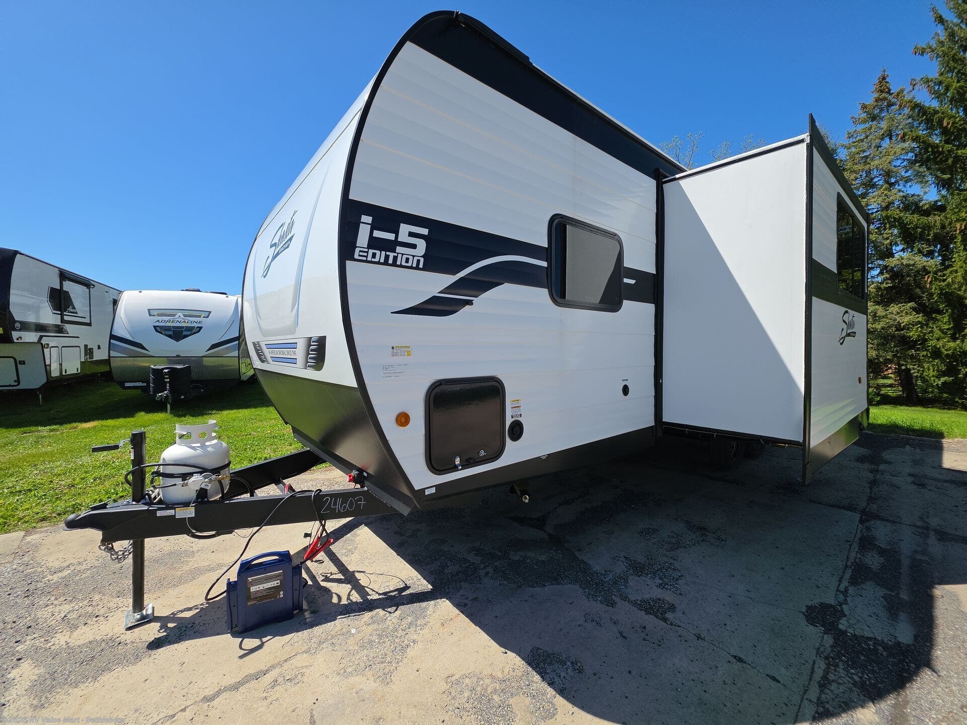 2026 Shasta I-5 Edition 526RBS - New Travel Trailer For Sale by RV Value Mart - Bethlehem in Bath, Pennsylvania