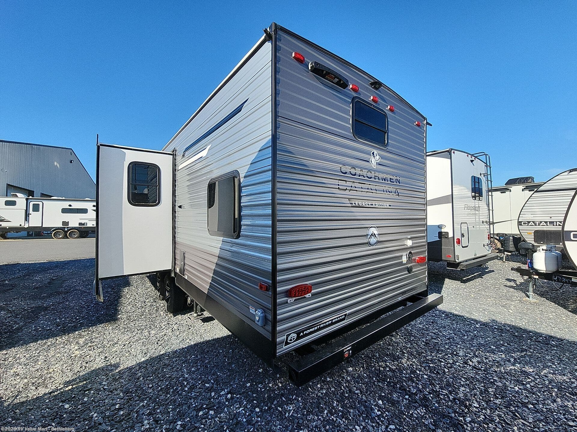 New 2026 Coachmen Catalina Legacy Edition 293QBCKLE available in Bath, Pennsylvania
