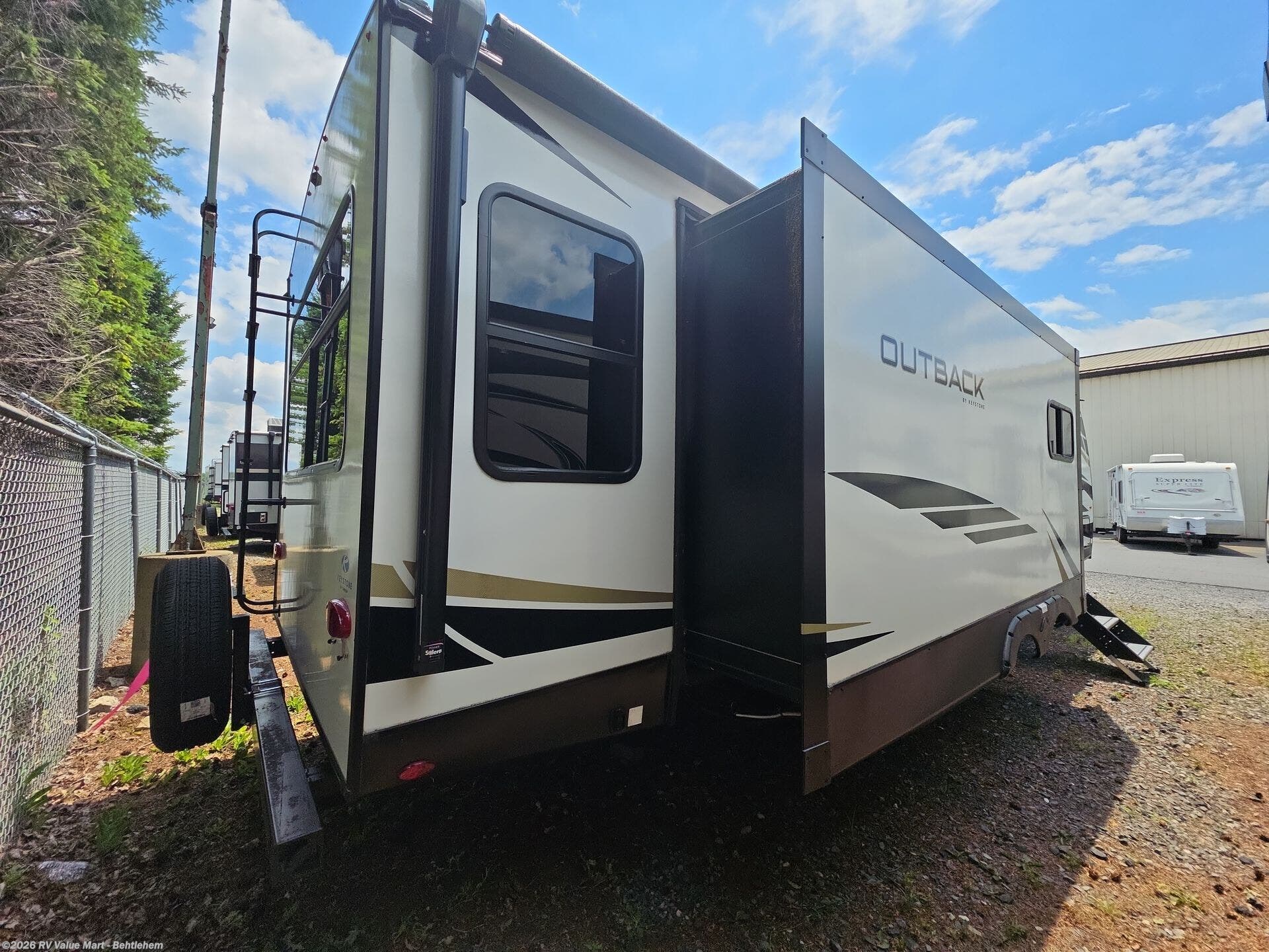 Used 2023 Keystone Outback Ultra Lite 292URL available in Bath, Pennsylvania