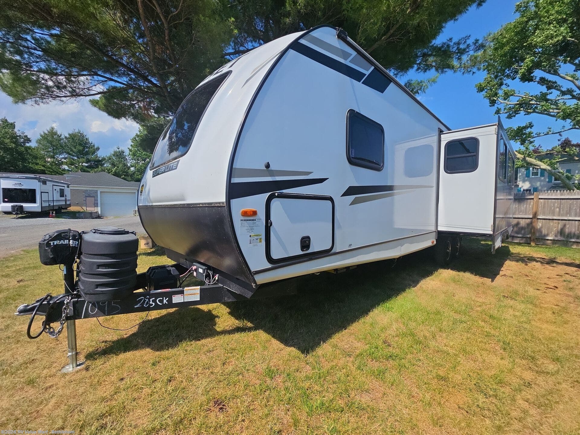 2024 CrossRoads Sunset Trail 285CK - Used Travel Trailer For Sale by RV Value Mart - Bethlehem in Bath, Pennsylvania