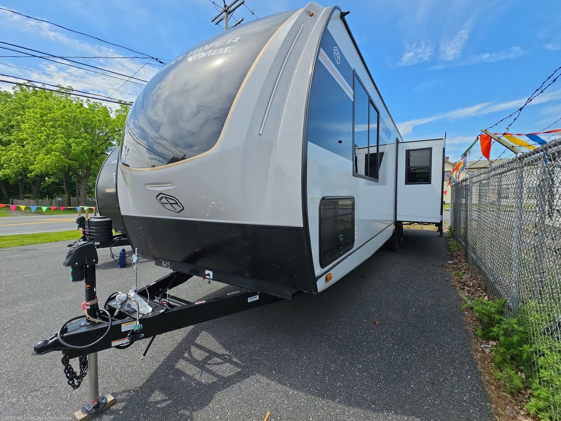 2026 Forest River Vibe 2600RK - New Travel Trailer For Sale by RV Value Mart - Bethlehem in Bath, Pennsylvania
